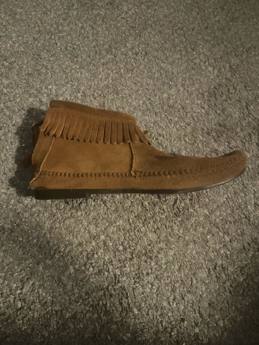 Minnetonka Women's Brown Suede Fringe Moccasin Ankle Shoe